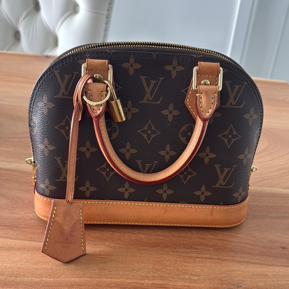 Louis Vuitton Alma bb in Brown Monogram